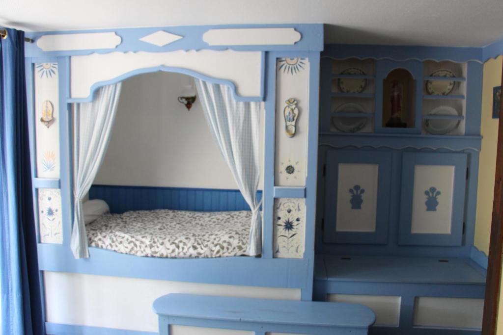 Postel nebo postele na pokoji v ubytování Auberge de Keringar