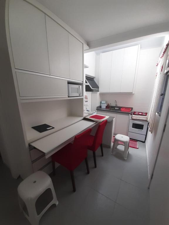  Apto recém reformado em Floripa-continente