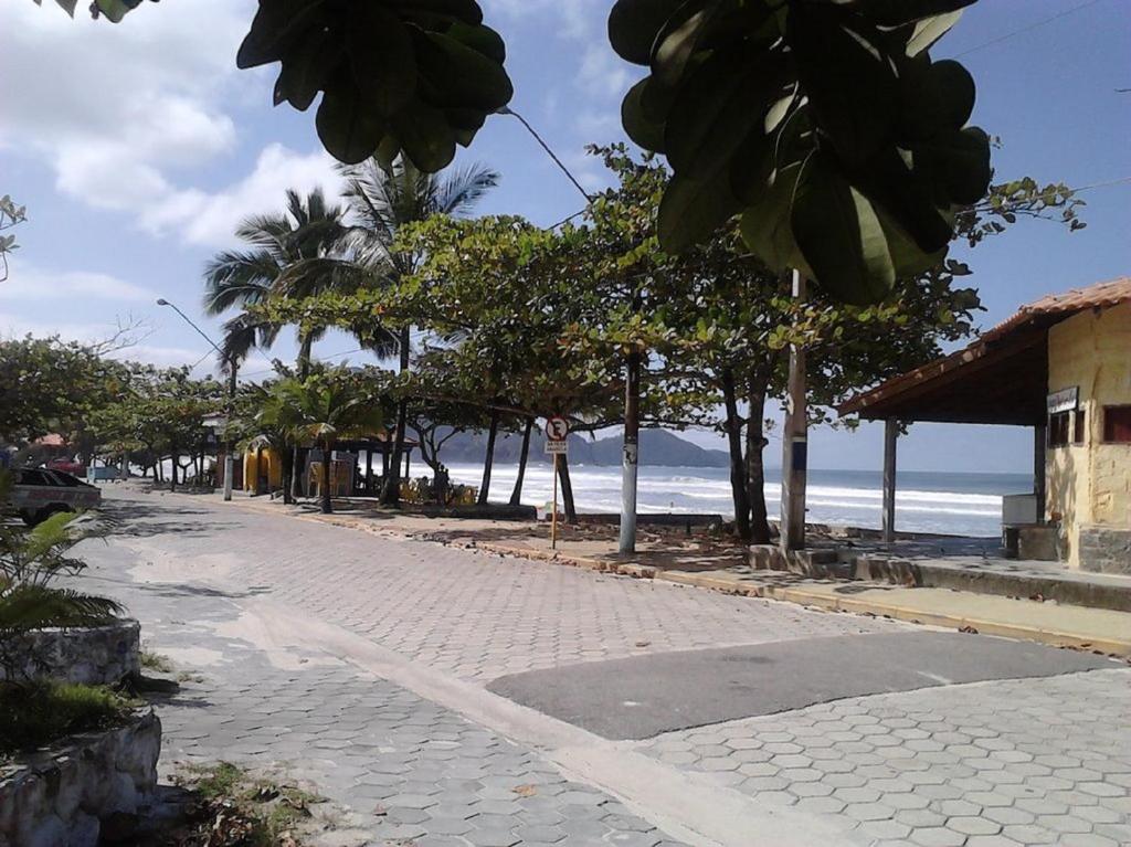  Apto para temporada na praia grande - Ubatuba