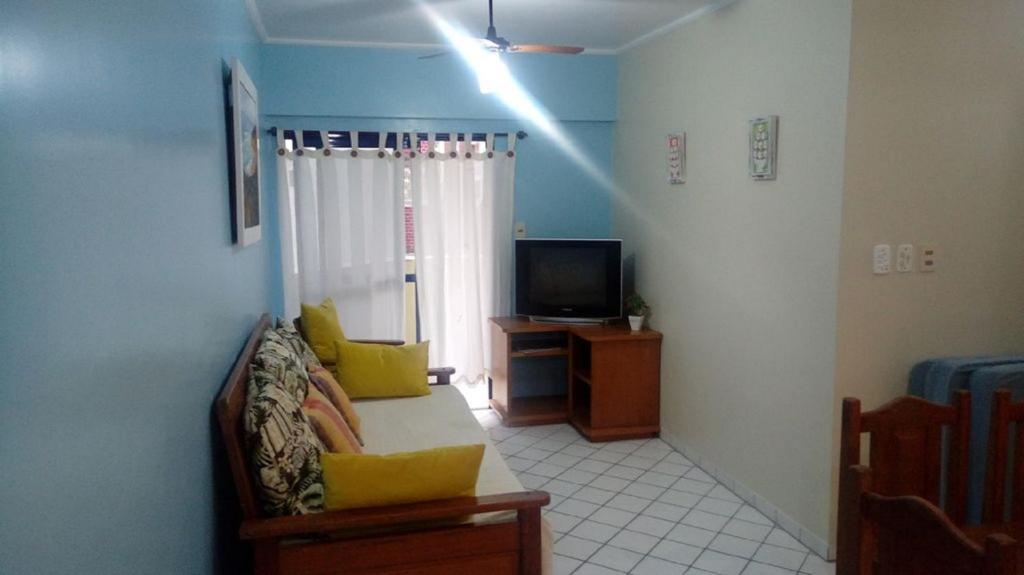  Apto para temporada na praia grande - Ubatuba