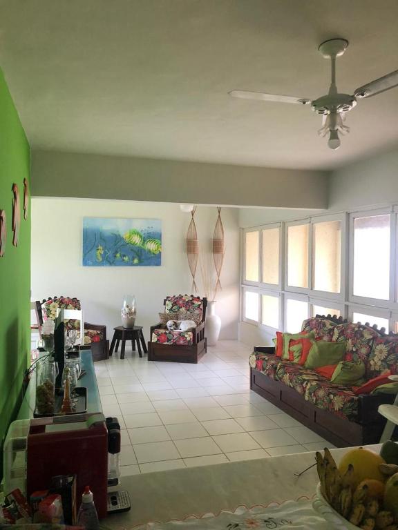  CASA BEIRA MAR DE SERRAMBI EM CONDOMÍNIO FECHADO