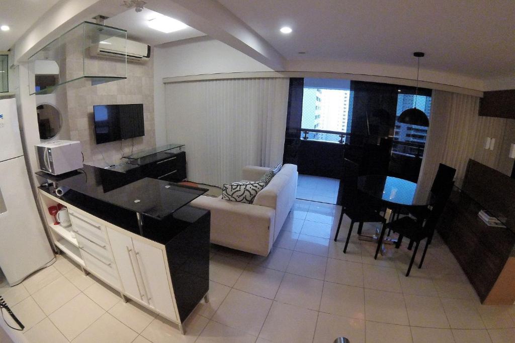  Cobertura a 200 metros da feirinha da beira mar