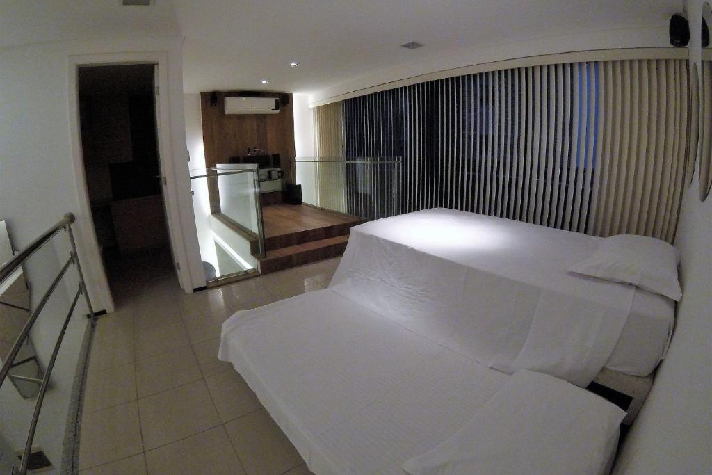  Cobertura a 200 metros da feirinha da beira mar