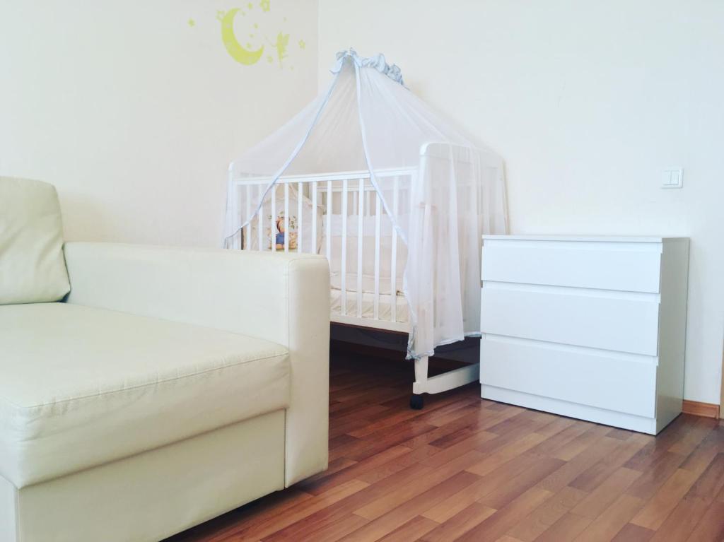 Swan Апартаменты на ул. Пионерская, д.4 - отзывы и видео