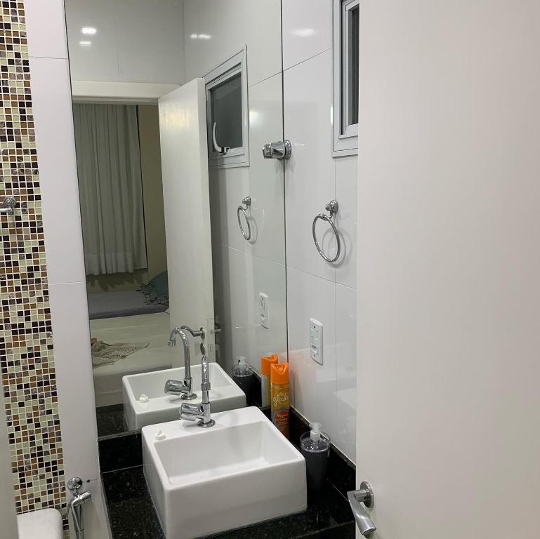  Apartamento 3 quartos 3 banheiros vista mar