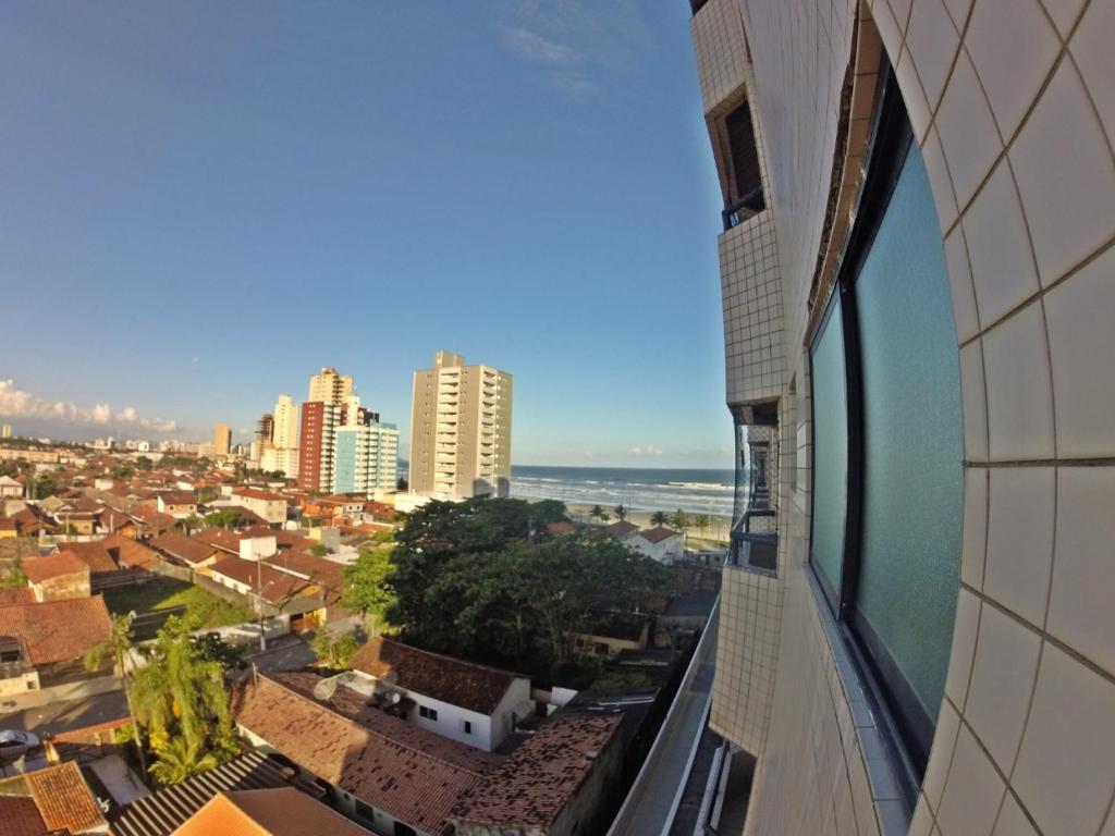  Apartamento para fim de semana e temporada a 50 metros da praia