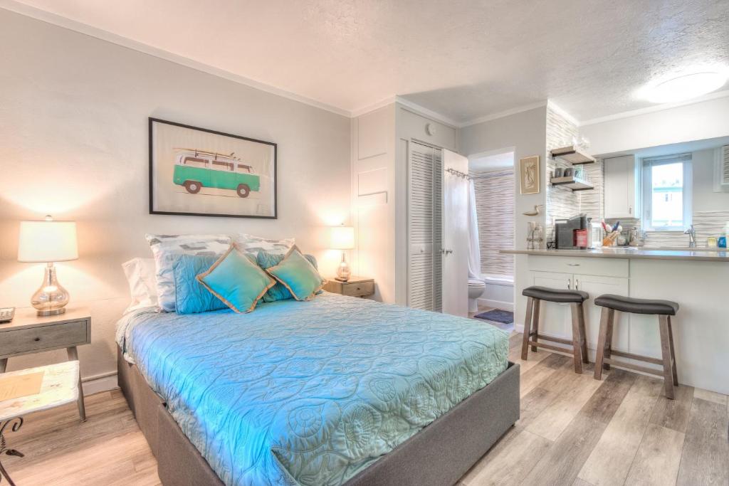 Tropic Terrace 15 Beachfront Rental condo, St. Pete Beach (updated