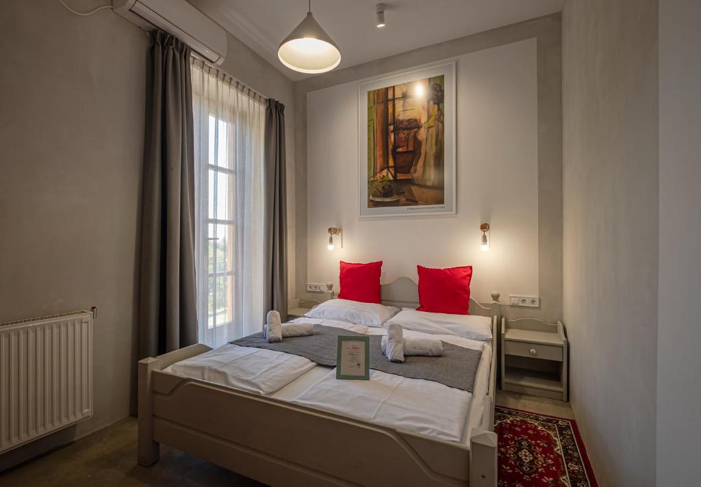 Postel nebo postele na pokoji v ubytování Villa Kabala