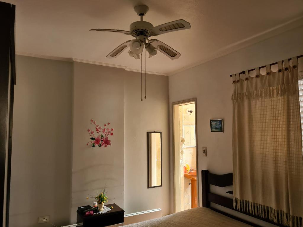  Apto VISTA MAR Guilhermina Praia Grande