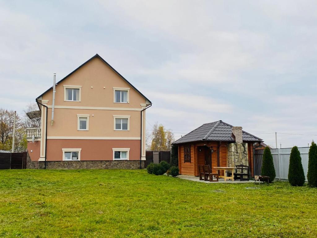 У Назара - Housity
