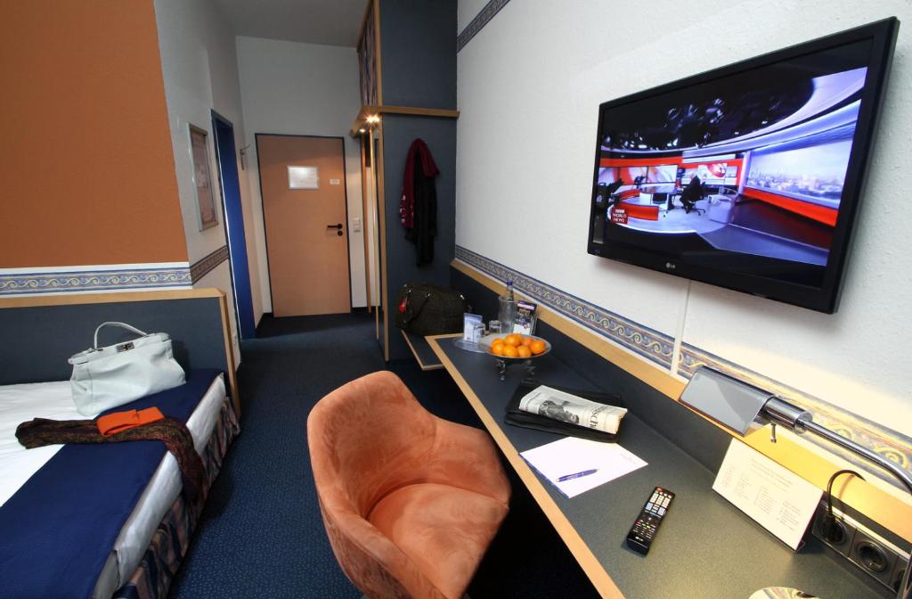 
Business Single Room
