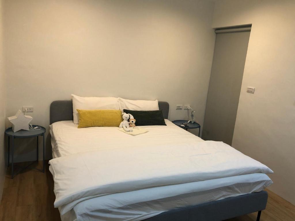Yilan early morning B&B - King Room With Balcony