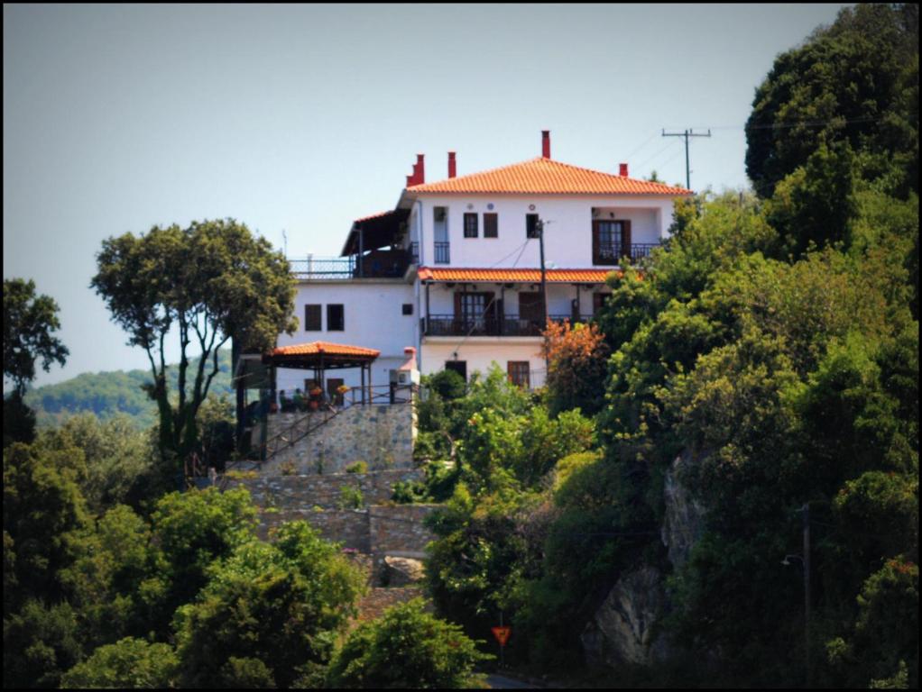 To Limanaki Thessalia photo 2