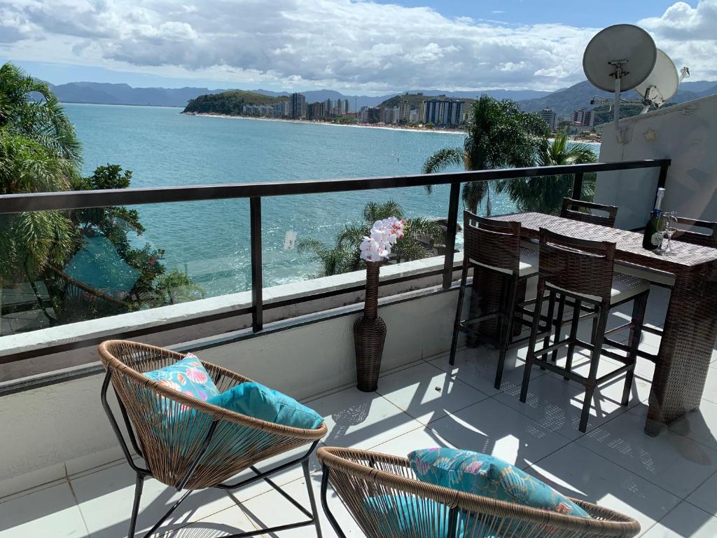  Lindo Duplex Pé Na Areia com Praia Privativa