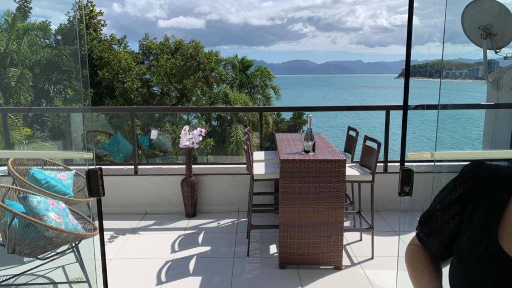  Lindo Duplex Pé Na Areia com Praia Privativa