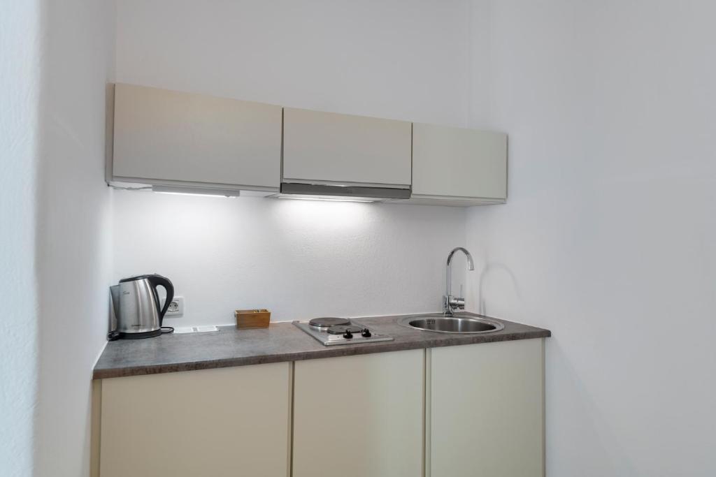 Lithos by Spyros & Flora - 7