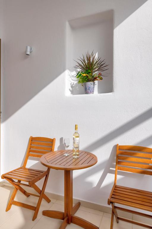 Lithos by Spyros & Flora - 6