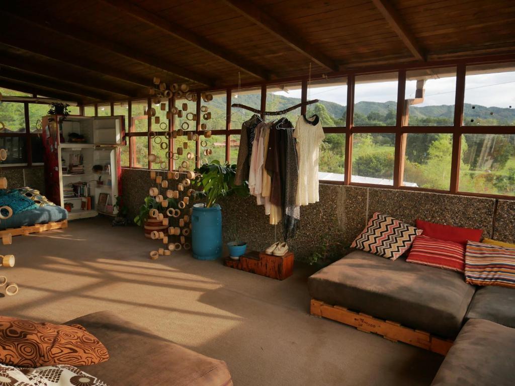Posezení v ubytování CASA KAYAM Art Hostel Coliving Coworking