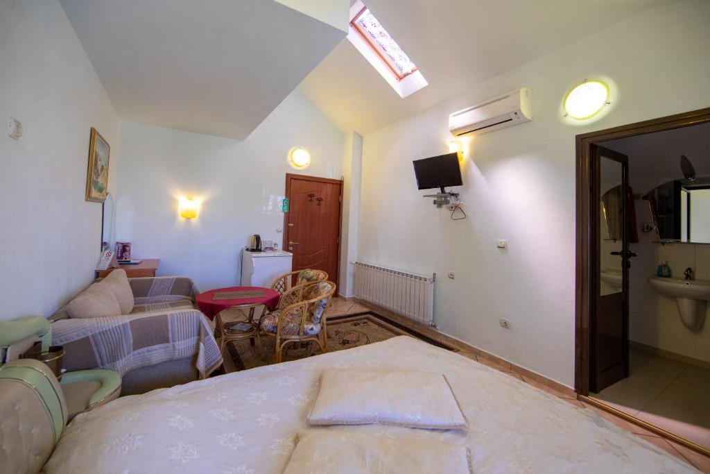 Guesthouse Elizabeth - Deluxe Double Room