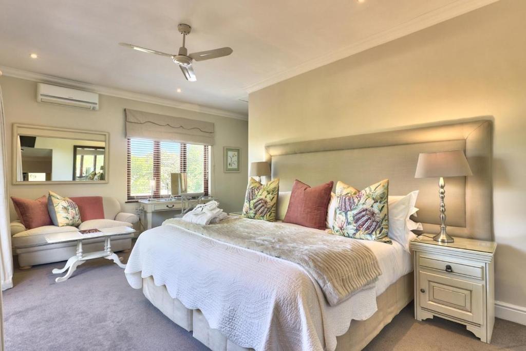 Fernwood Manor Boutique Guest House - Deluxe Double Or Twin Room With Balcony