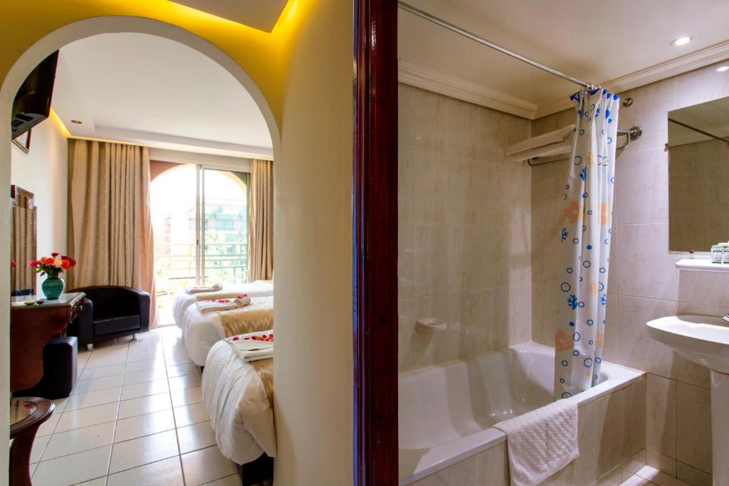 Koupelna v ubytování Hotel Akabar