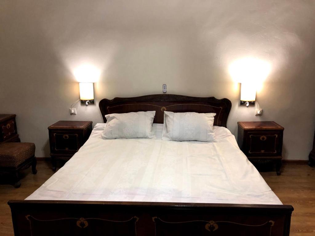 Ένα ή περισσότερα κρεβάτια σε δωμάτιο στο Teona's Guesthouse in Mestia