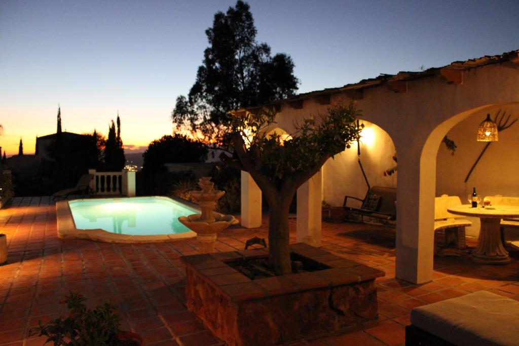 Bazén v ubytování Villa Tranquila - Costa del Sol - Great Seaview - Priv Pool - 3 bed nebo v jeho okolí