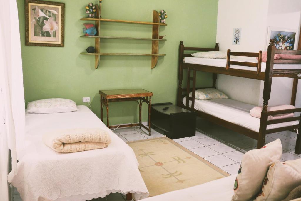  Casinha no Patrimônio/Trindade