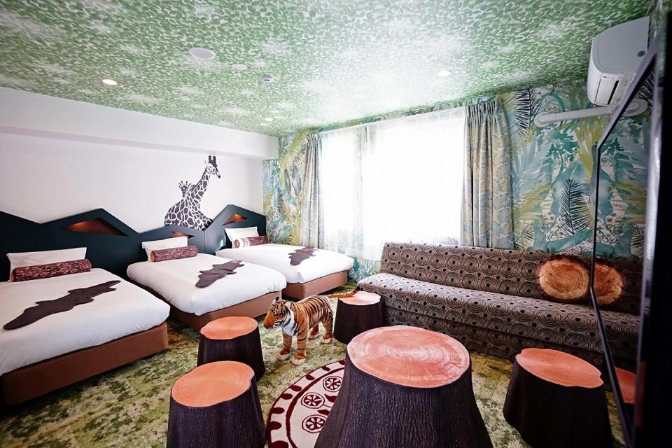 La'gent Hotel Osaka Bay safari room