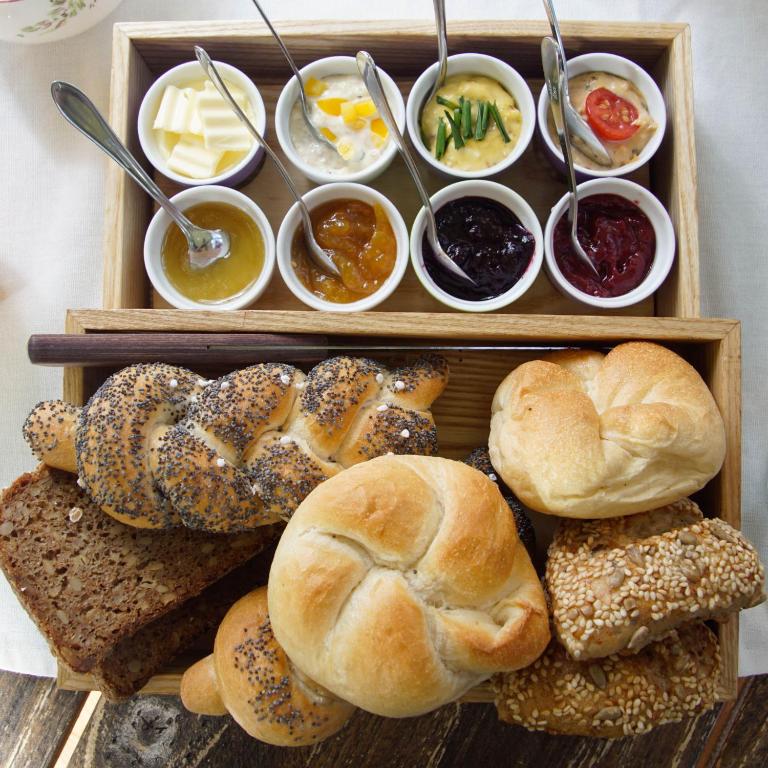 Jedlo v ubytovaní bed & breakfast alebo blízkom okolí