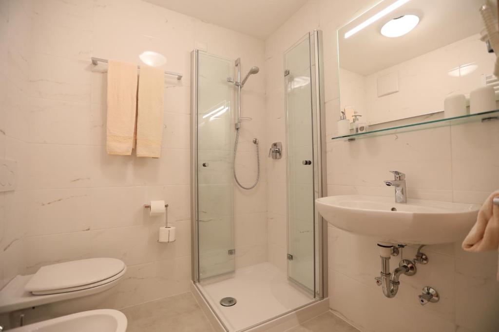 Koupelna v ubytování Hotel Stampfer B&B