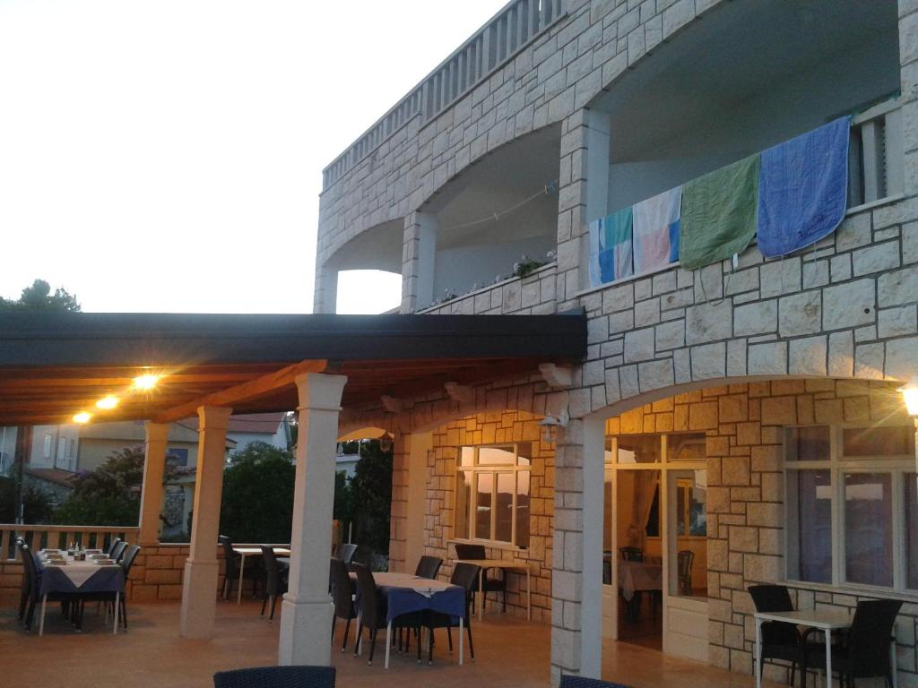 Budova, kde se bed and breakfast nachází