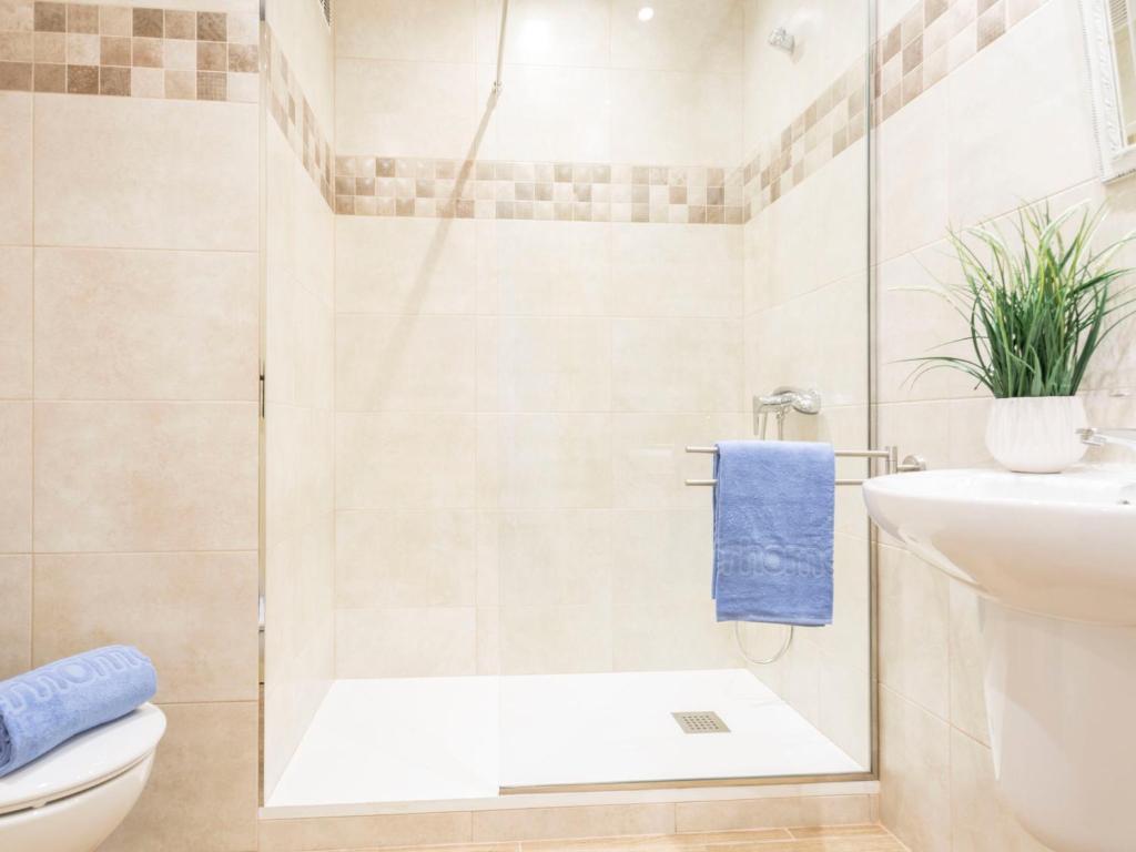 Kúpeľňa v ubytovaní Studio Symar by Interhome