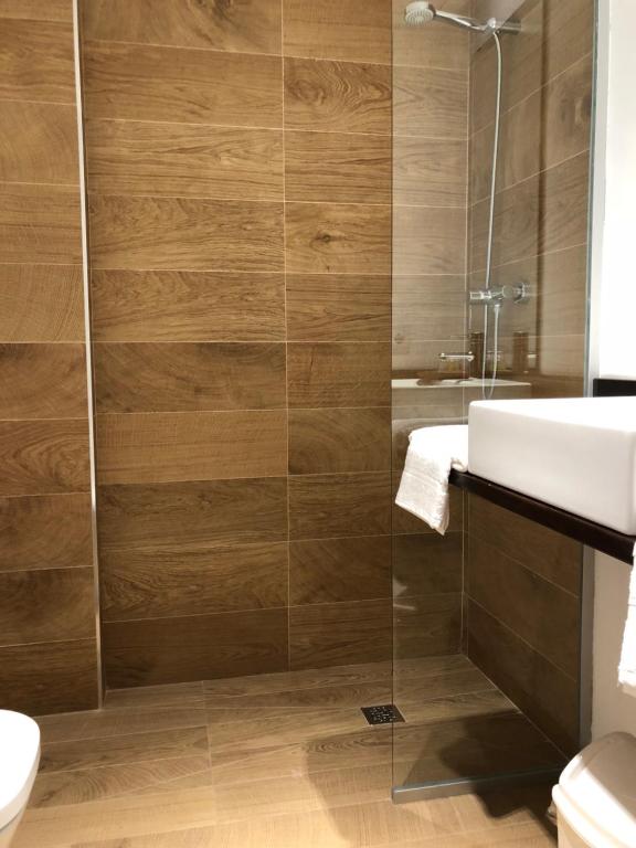 Koupelna v ubytování Epsilon Alcañiz Hotel