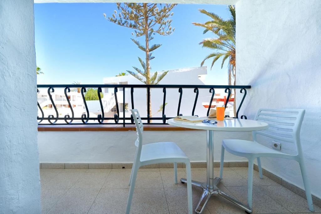 Atlantic Sun Beach - Gay Men Only - 14