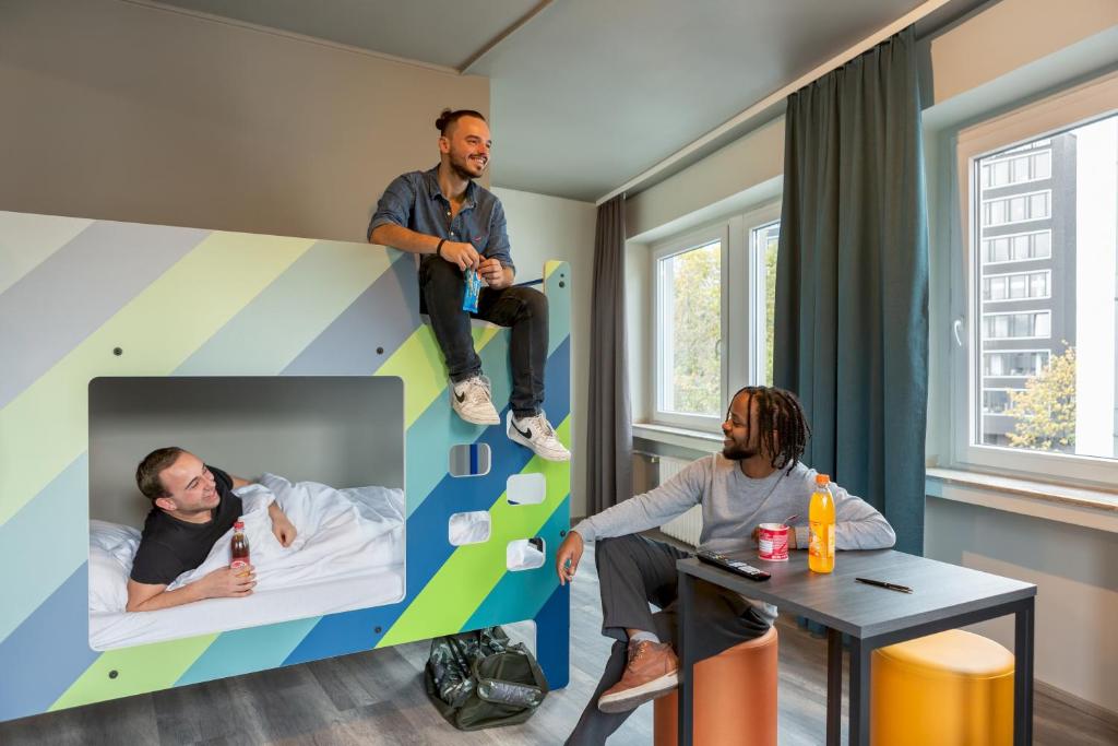 a&o Köln Hauptbahnhof - Resim 20