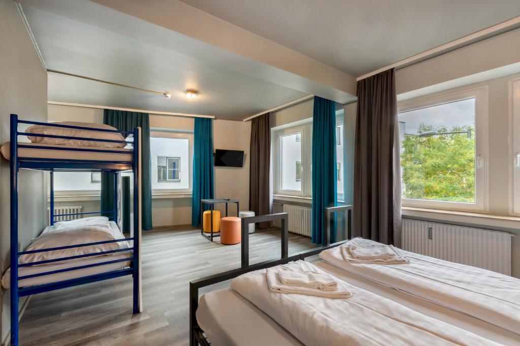 a&o Köln Hauptbahnhof - Resim 8