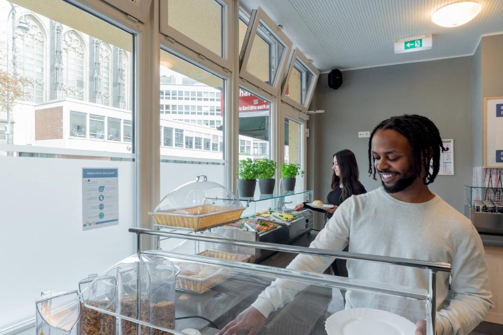 a&o Köln Dom - Resim 22