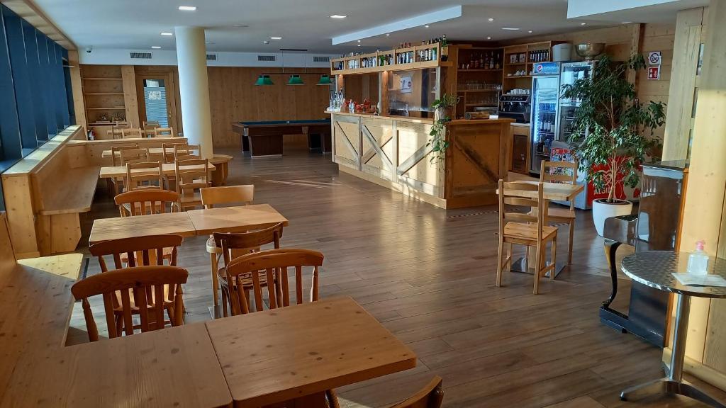 Restaurace v ubytování Hotel Monte Bondone