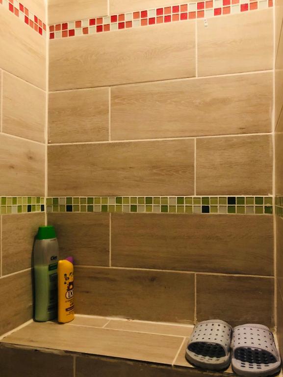 Art Beaubourg - Double Or Twin Room With Private Bathroom
