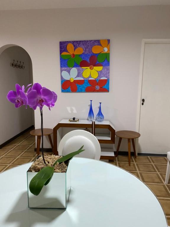  Guaruja - 2 Quartos - Ar condicionado - Varanda