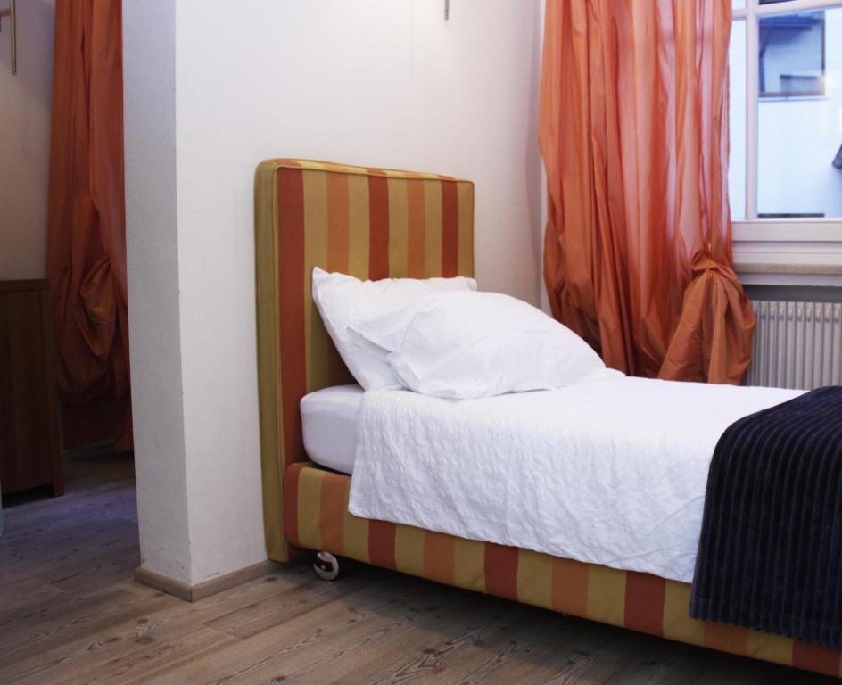 Antica Trattoria - Single Room With Balcony