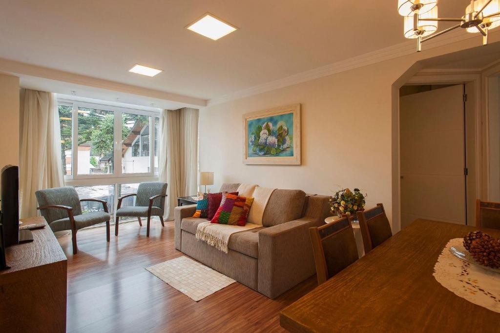 Dom Rolim 304 - 1 Dormitório junto à Igreja de São Pedro  Dom Rolim 304 - 1 Dormitório junto à Igreja de São Pedro