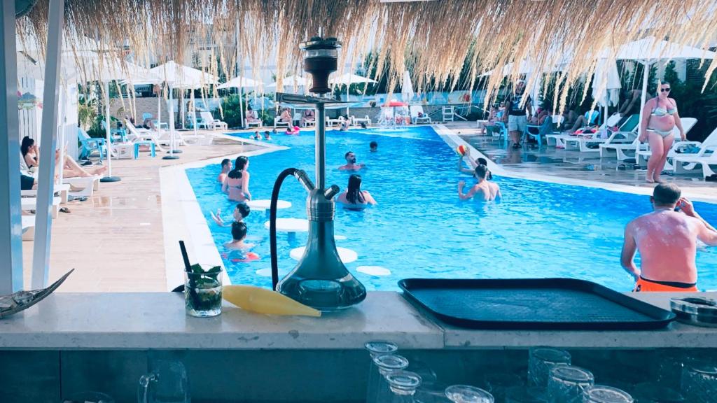 A piscina em ou perto de Hotel Lakaj