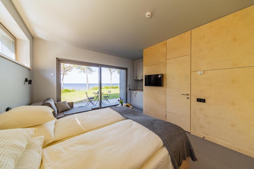Lauču Akmens - Studio Apartment With Sea View