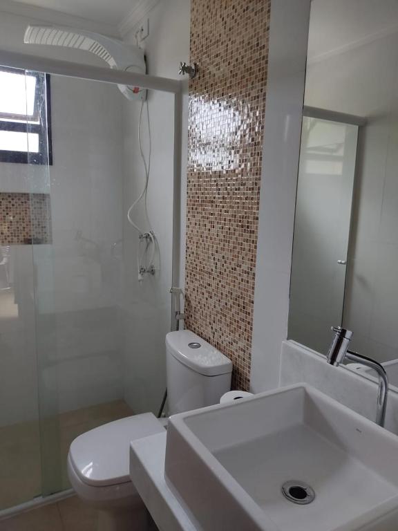  Wembley Tenis Ubatuba