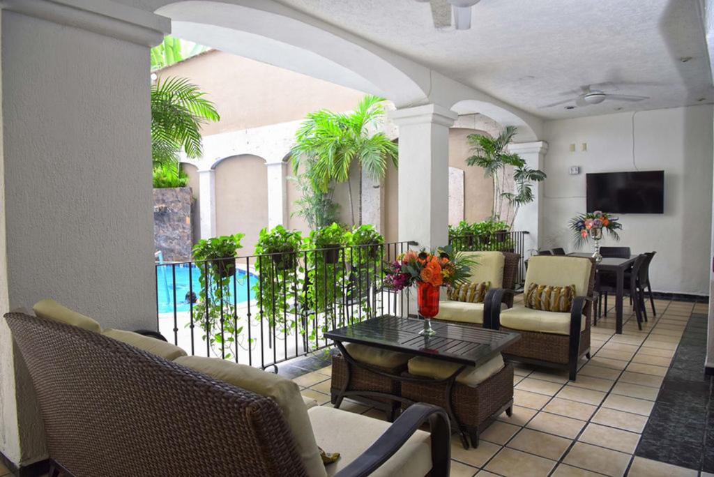 Bazén v ubytování Hotel Eloisa nebo v jeho okolí
