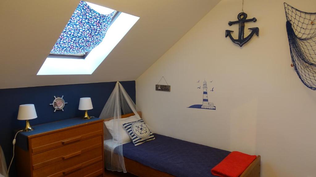 Postel nebo postele na pokoji v ubytování Vodice Family Apartment