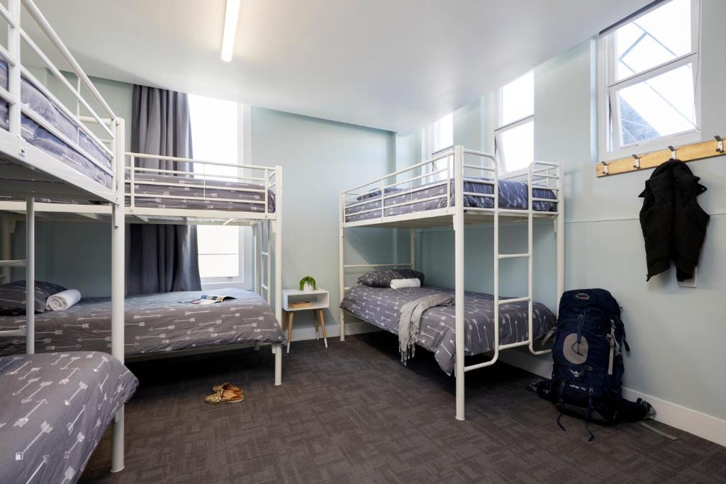
6 Bed Dorm Mixed with Ensuite
