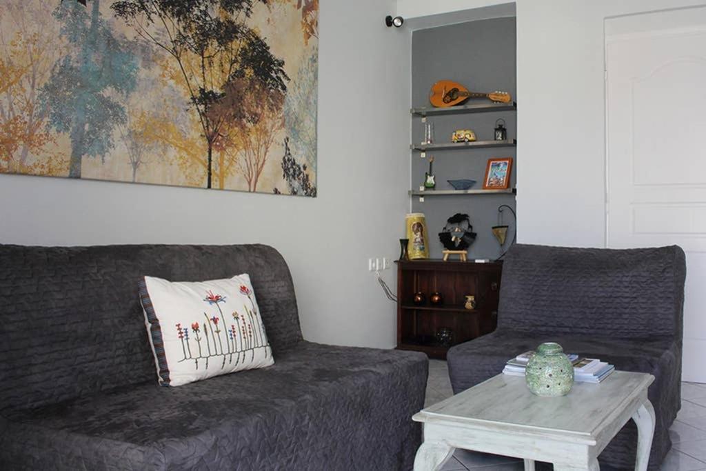 Χώρος καθιστικού στο Nafpaktos Cosy Apartment close to the Sea